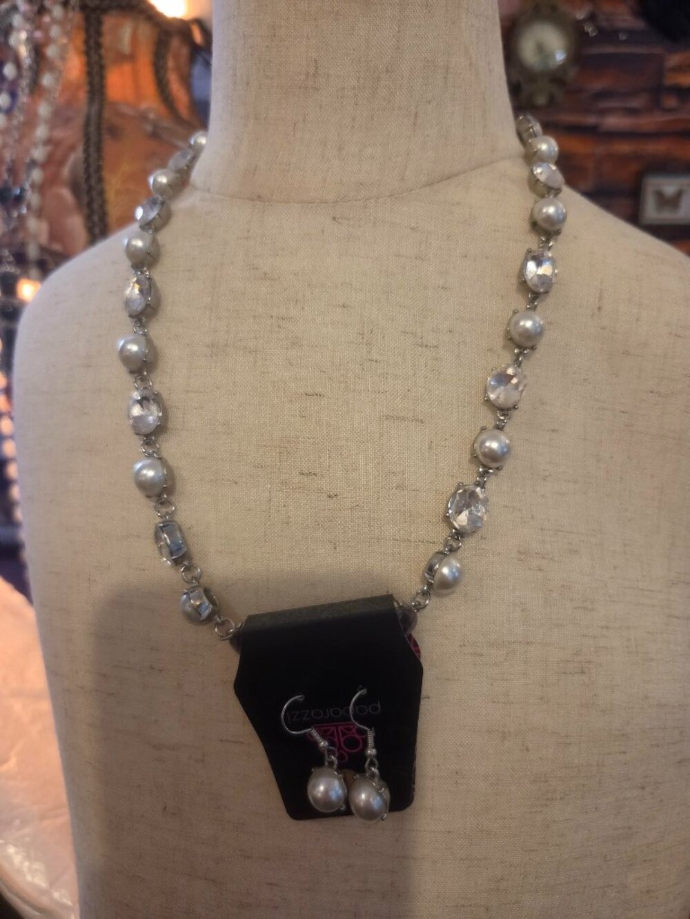 Paparazzi Silvertone Rhinestone & pearl Necklace & Earrings Set NEW!!!